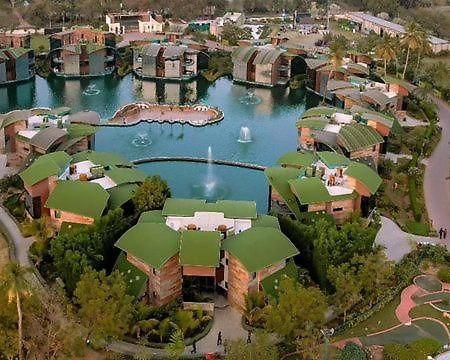 Neonz Resort & Club Ānand Eksteriør billede