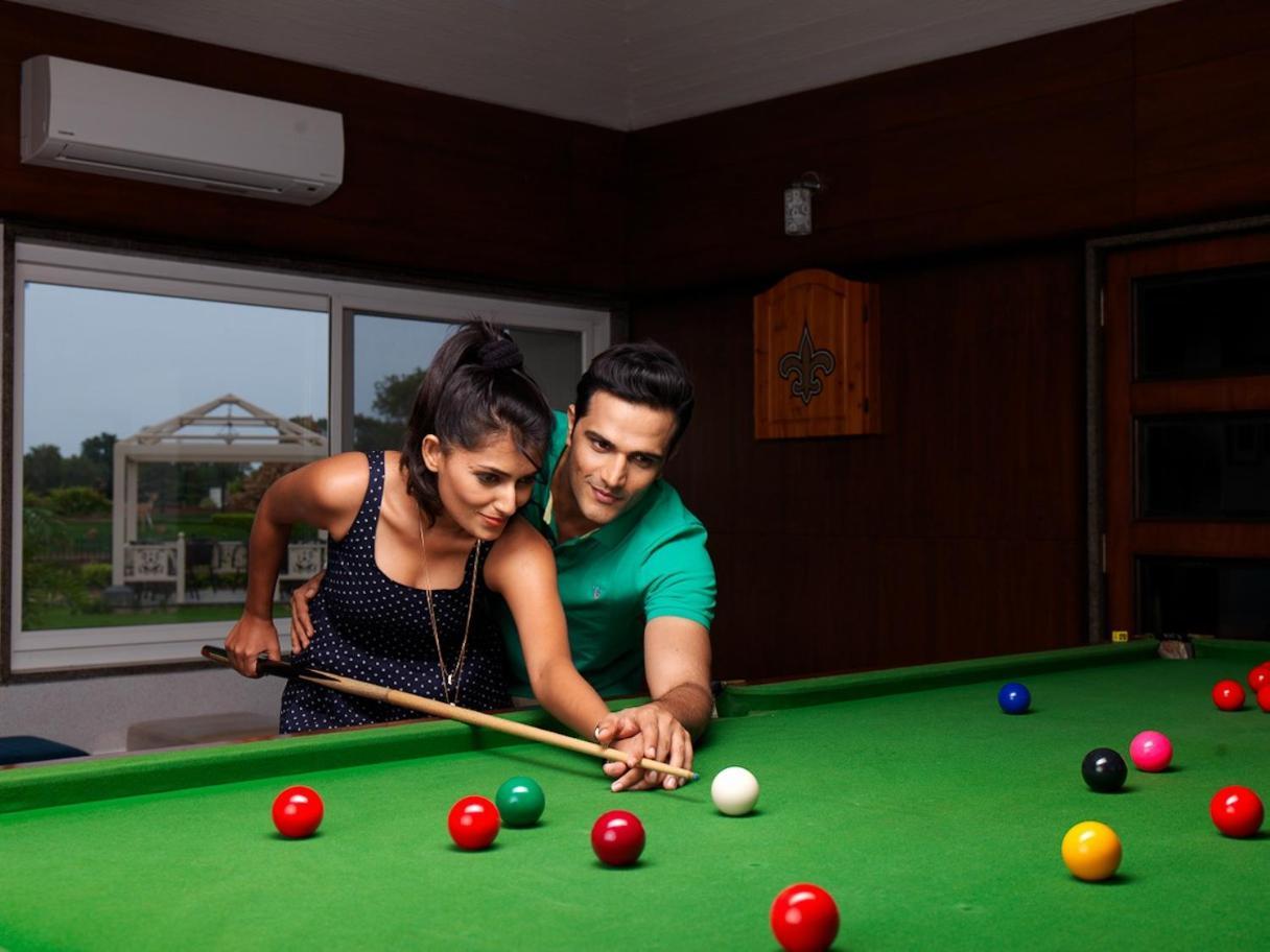 Neonz Resort & Club Ānand Eksteriør billede
