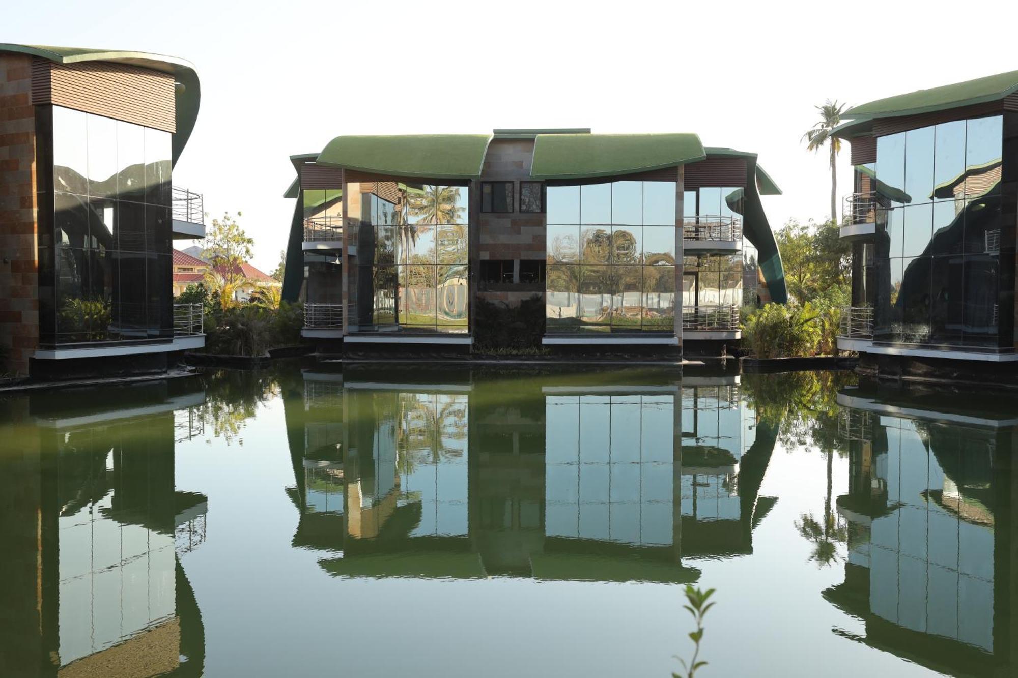 Neonz Resort & Club Ānand Eksteriør billede